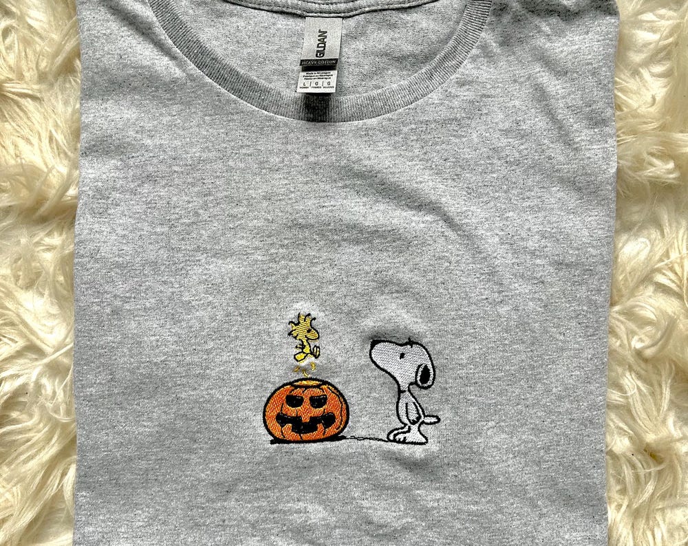 Snoopy and Woodstock pumpkin Sweatshirt